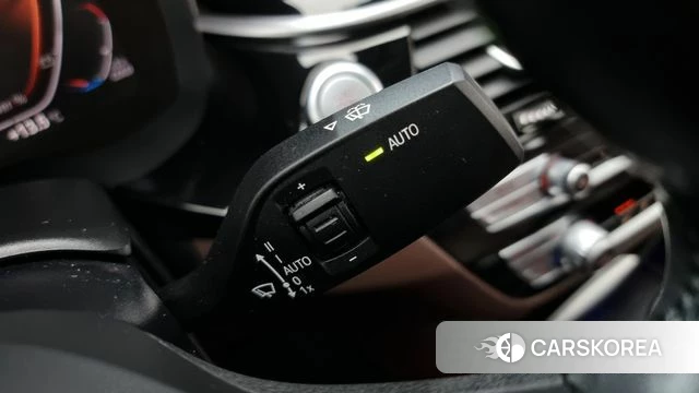 BMW 5 Series (G30) id 3827640 из Кореи 9