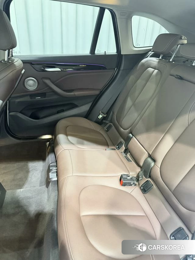 BMW X1 id 4274262 из Китая 9