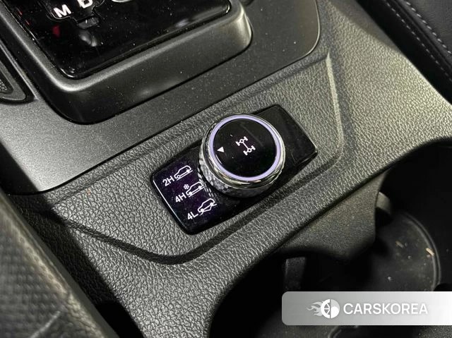 Ssangyong Rexton Sports id 3828218 из Кореи 9