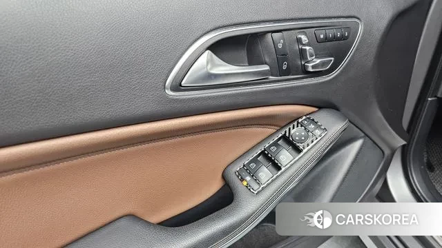 Mercedes-Benz A-Class W176 id 3666932 из Кореи 9