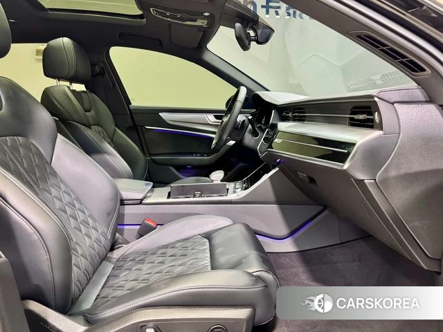 Audi A6L id 3810381 из Китая 9