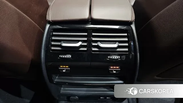 BMW 5 Series (G30) id 3417332 из Кореи 9