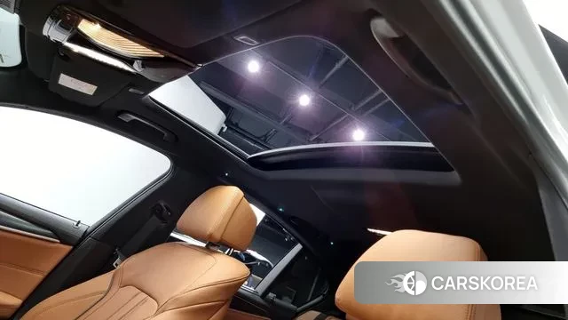 BMW 5 Series (G30) id 3026987 из Кореи 9