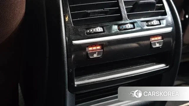 BMW 5 Series (G30) id 3515309 из Кореи 9