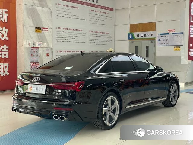 Audi A6L id 4208166 из Китая 9