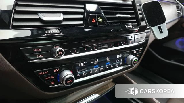BMW 5 Series (G30) id 4781211 из Кореи 9
