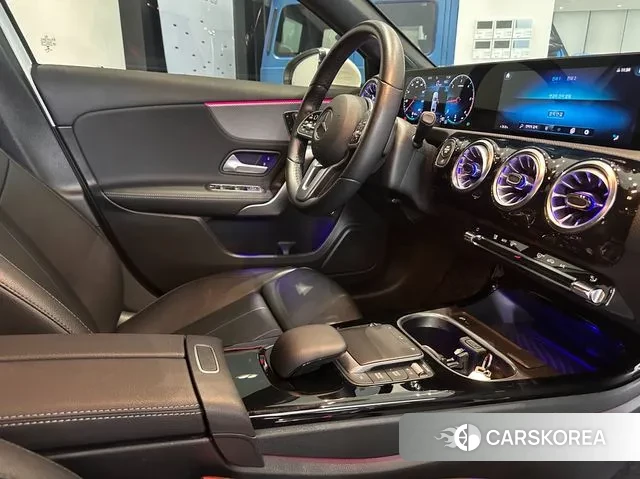 Mercedes-Benz A-Class W177 id 3676199 из Кореи 9