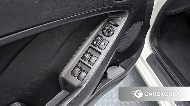 Kia The New K3 id 3728745 из Кореи 9