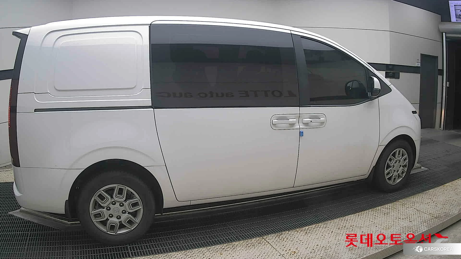 Hyundai Staria id 4902511 из Кореи 9