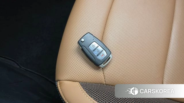 Ssangyong Torres id 4835323 из Кореи 9