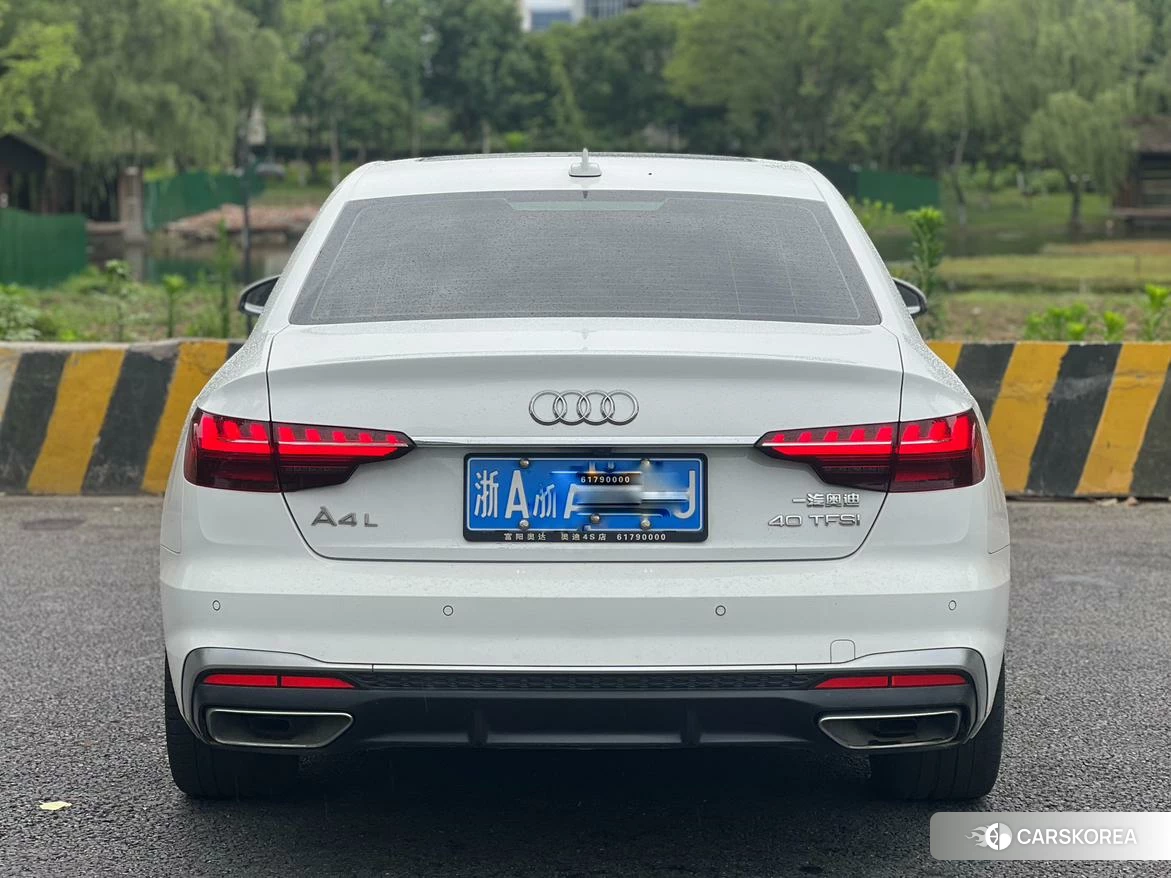 Audi A4L id 4479361 из Китая 9
