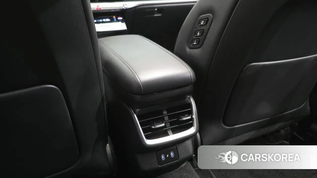 Hyundai Grandeur Hybrid (GN7) id 3864670 из Кореи 9