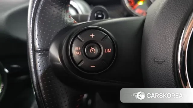 Mini Cooper S id 3692388 из Кореи 9