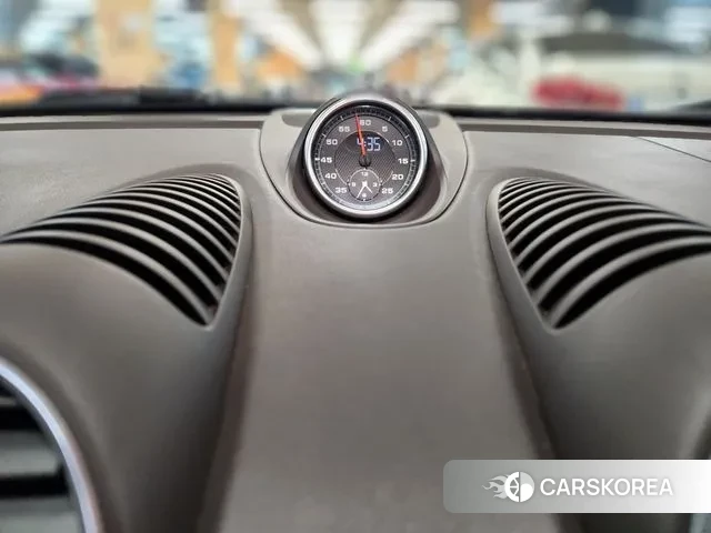 Porsche 718 Boxster id 3669242 из Кореи 9