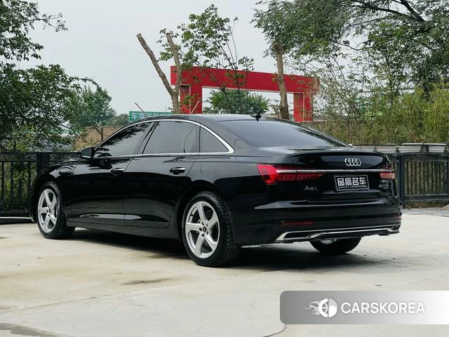 Audi A6L id 4359000 из Китая 9
