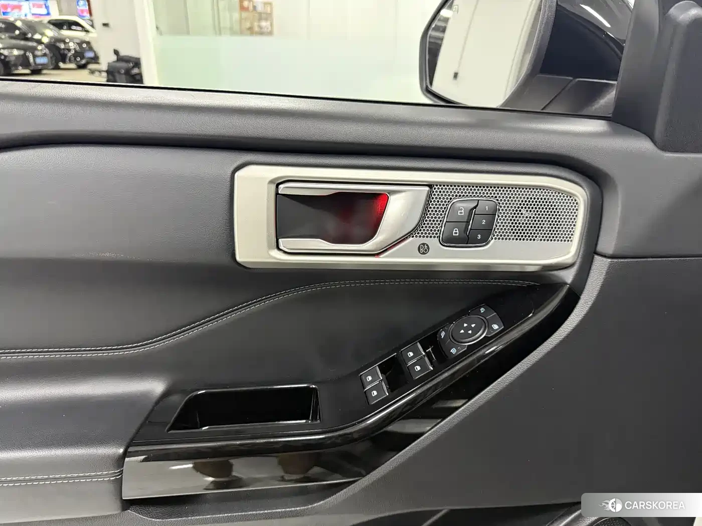 Ford Explorer id 4570609 из Китая 9