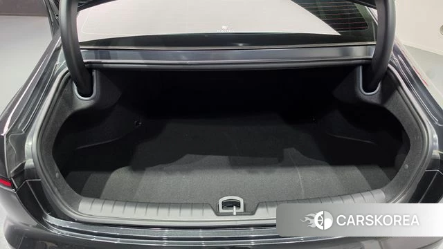 Hyundai Grandeur Hybrid (GN7) id 4941647 из Кореи 9