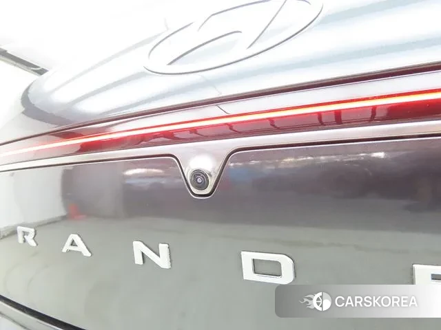 Hyundai Grandeur (GN7) id 3675369 из Кореи 9