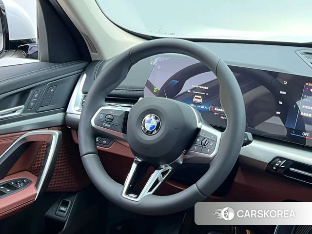BMW X1 id 4335742 из Китая 9