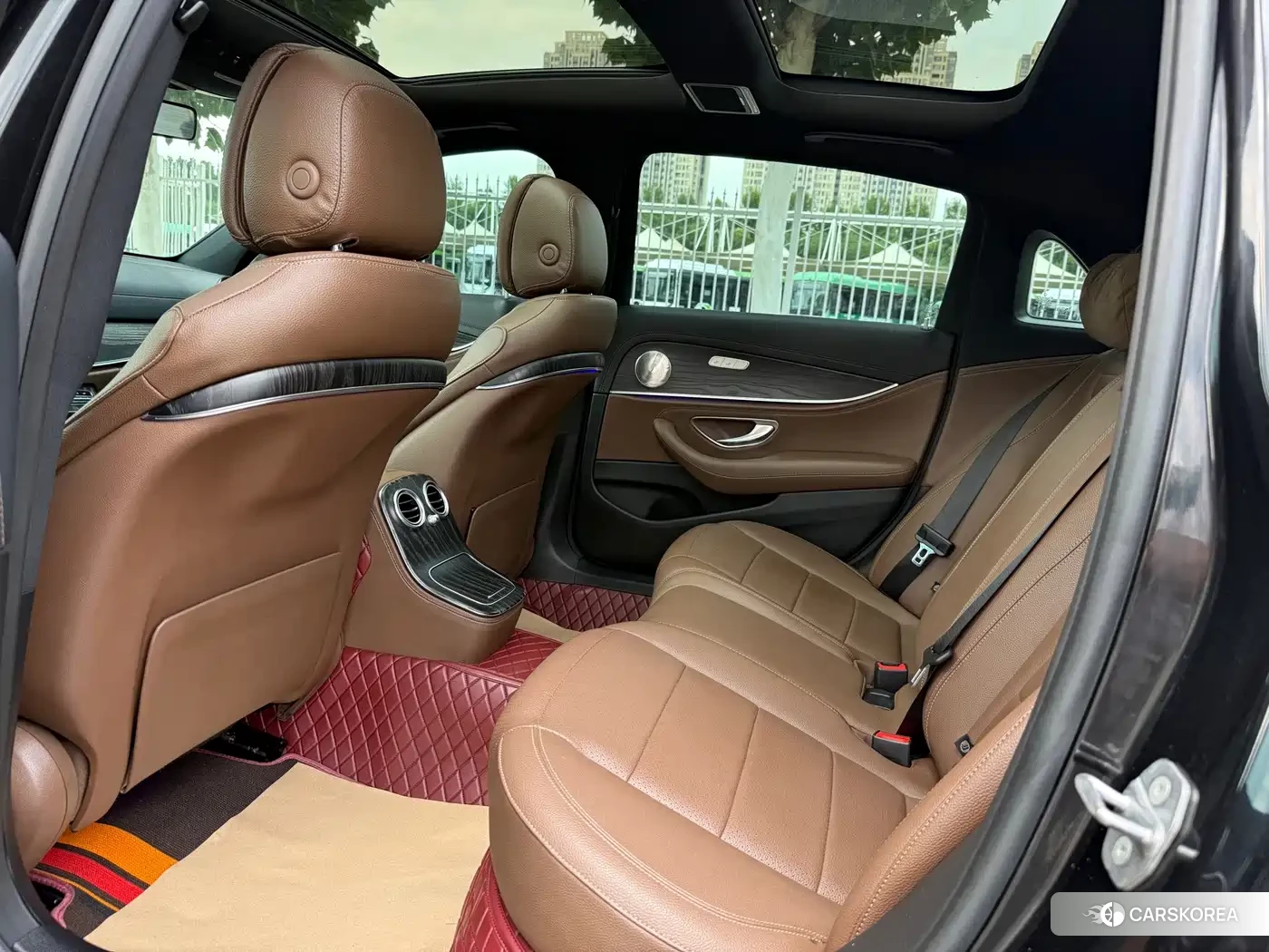 Mercedes-Benz E-Class id 4680822 из Китая 9