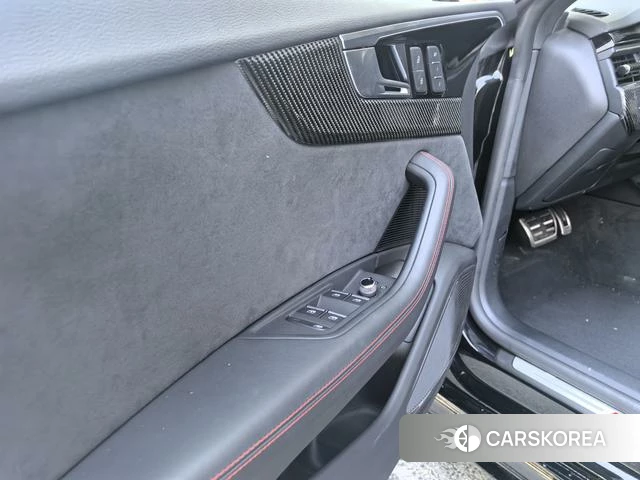 Audi RS 5 id 4256883 из Китая 9