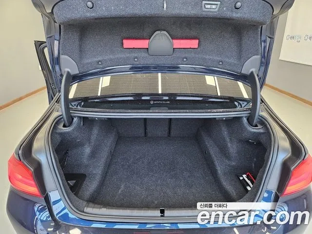 BMW 5 Series (G30) id 2945777 из Кореи 9