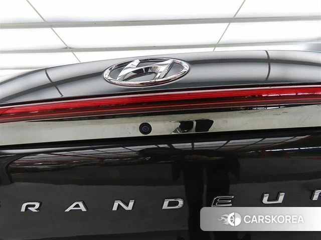 Hyundai The New Grandeur IG Hybrid id 4331282 из Кореи 9