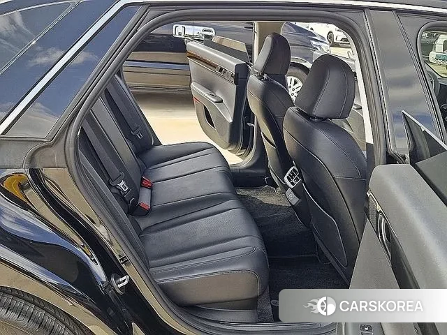 Hyundai Grandeur (GN7) id 3734849 из Кореи 9