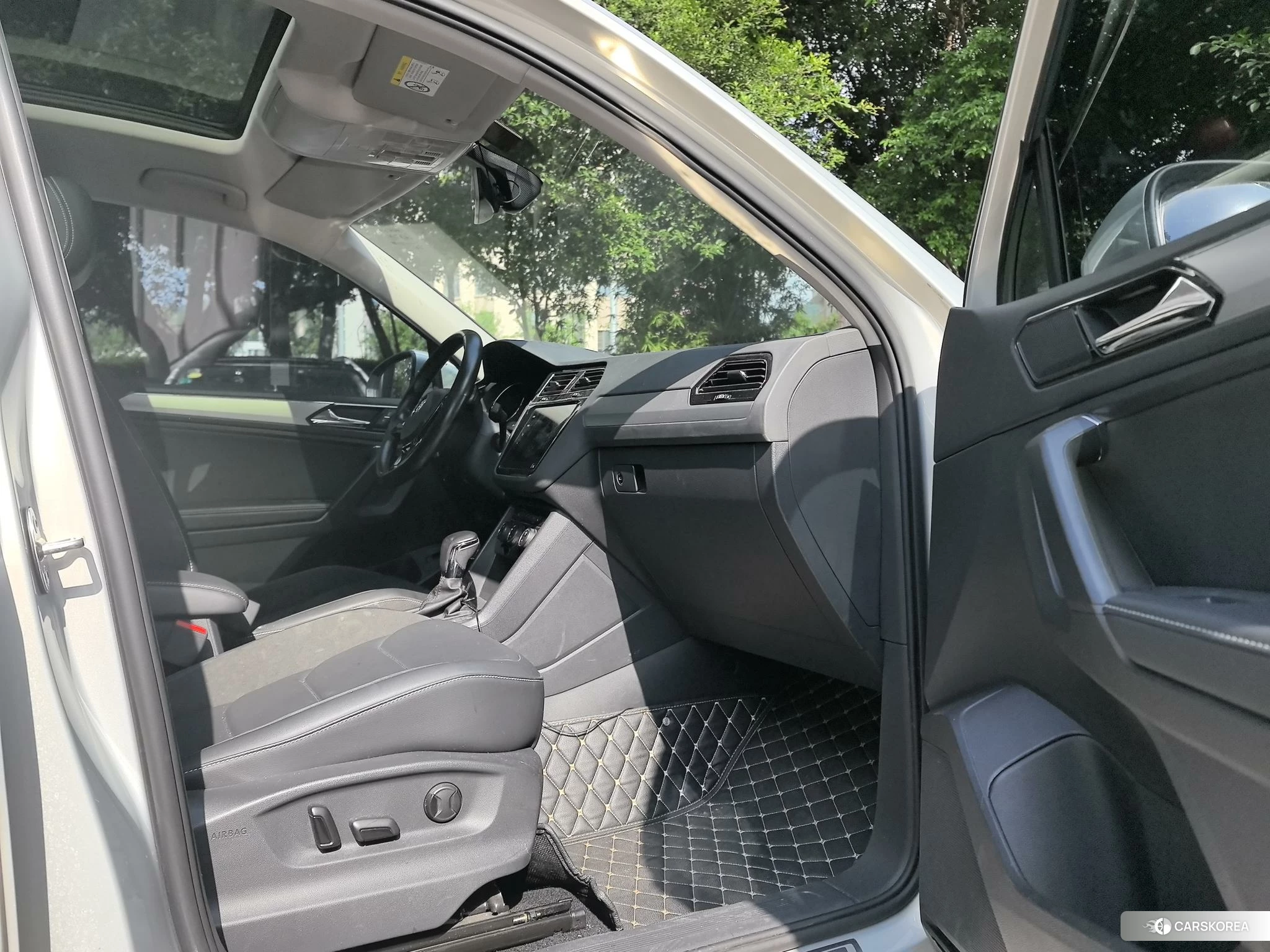 Volkswagen Tiguan L id 4486230 из Китая 9