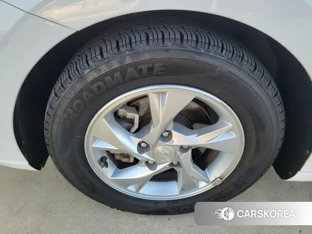 Hyundai Avante (CN7) id 3389951 из Кореи 9