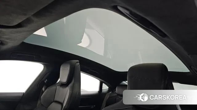 Porsche Taycan id 3081645 из Кореи 9