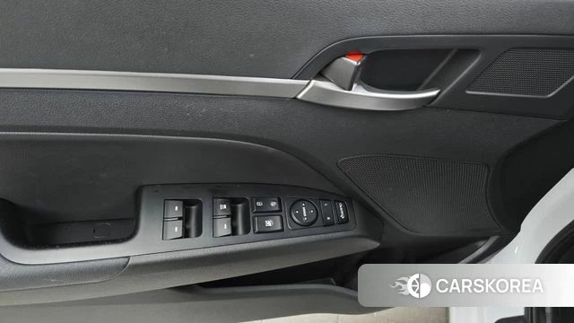 Hyundai The New Avante AD id 4325615 из Кореи 9