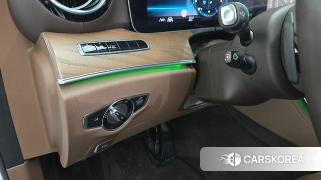 Mercedes-Benz E-Class W213 id 3911443 из Кореи 9