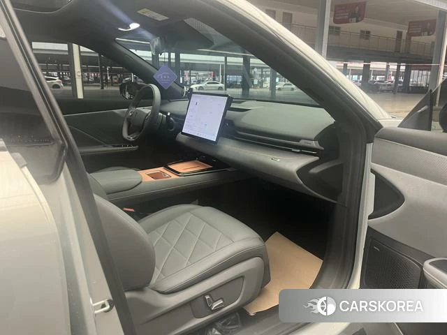 Dark blue car Dark blue S05 id 4235733 из Китая 9