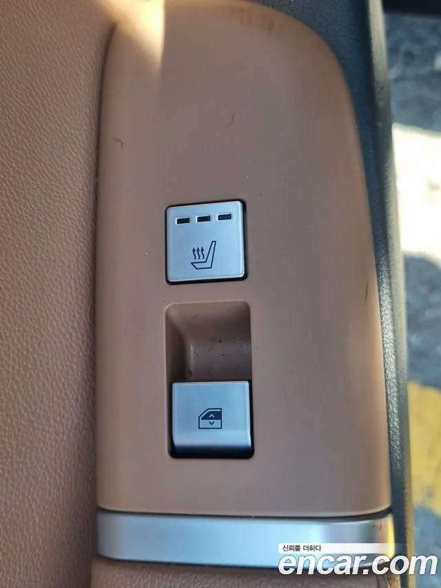 Hyundai Grandeur Hybrid (GN7) id 2898972 из Кореи 9