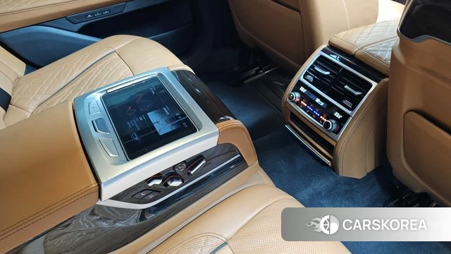 BMW 7 Series (G11) id 3833891 из Кореи 9