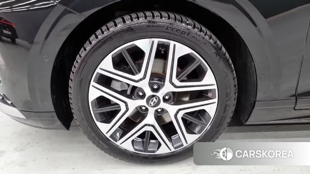 Hyundai Grandeur (GN7) id 3740188 из Кореи 9