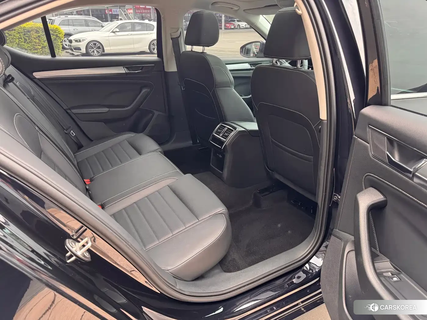 Skoda Superb id 4679710 из Китая 9