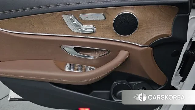 Mercedes-Benz E-Class W213 id 3639802 из Кореи 9
