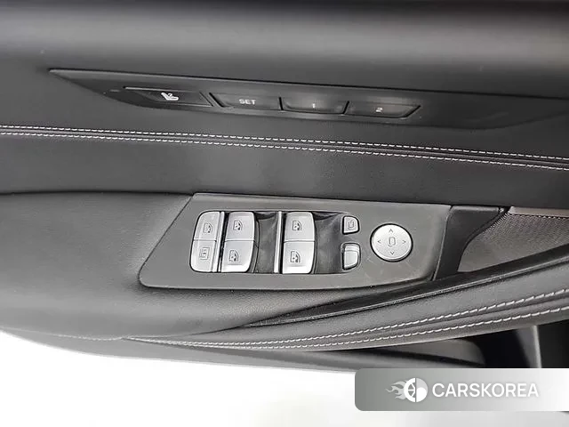 BMW 5 Series (G30) id 2979569 из Кореи 9