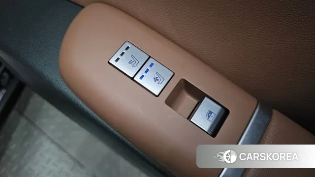 Hyundai Grandeur (GN7) id 3685140 из Кореи 9