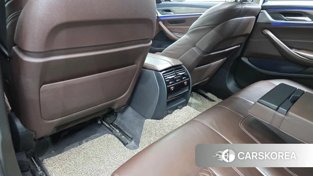BMW 5 Series (G30) id 4371461 из Кореи 9