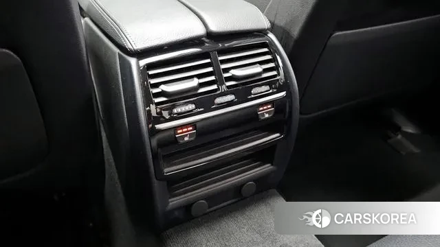 BMW 5 Series (G30) id 3095698 из Кореи 9