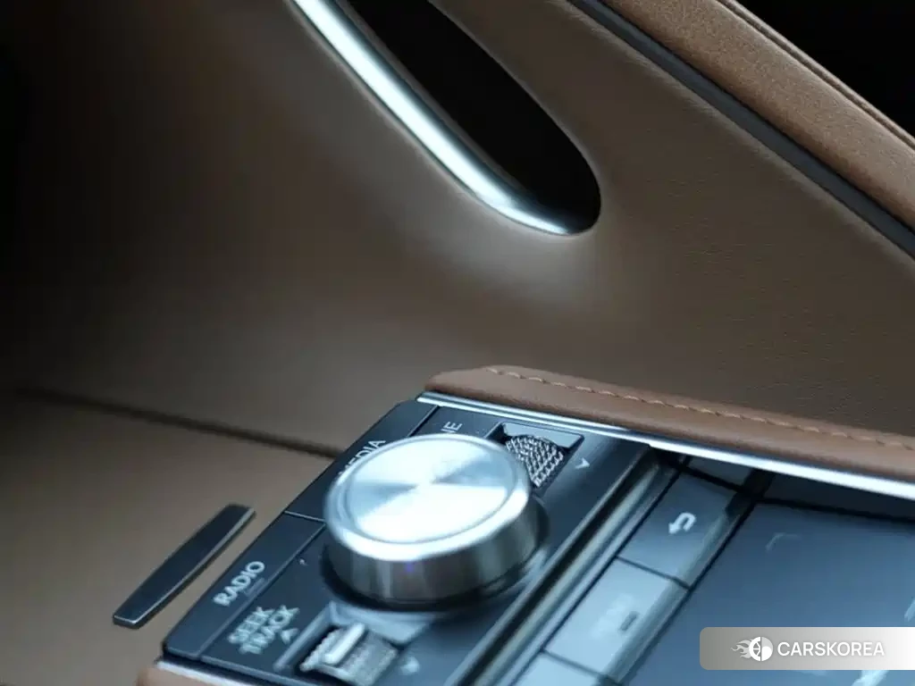 Lexus LC id 4622689 из Китая 9