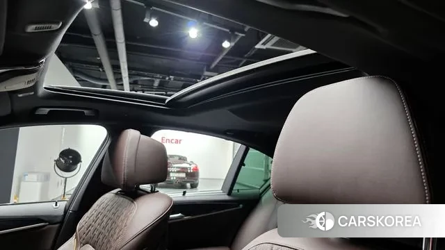 BMW 5 Series (G30) id 3047891 из Кореи 9