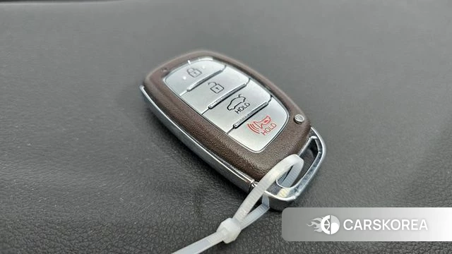 Hyundai Avante AD id 3943034 из Кореи 9