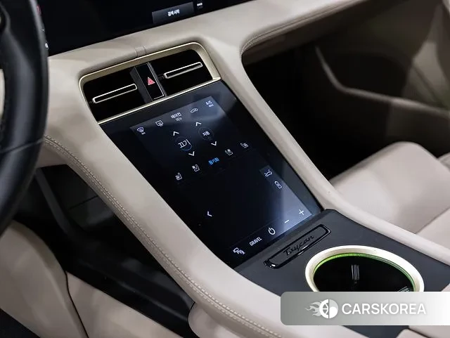 Porsche Taycan id 3701174 из Кореи 9