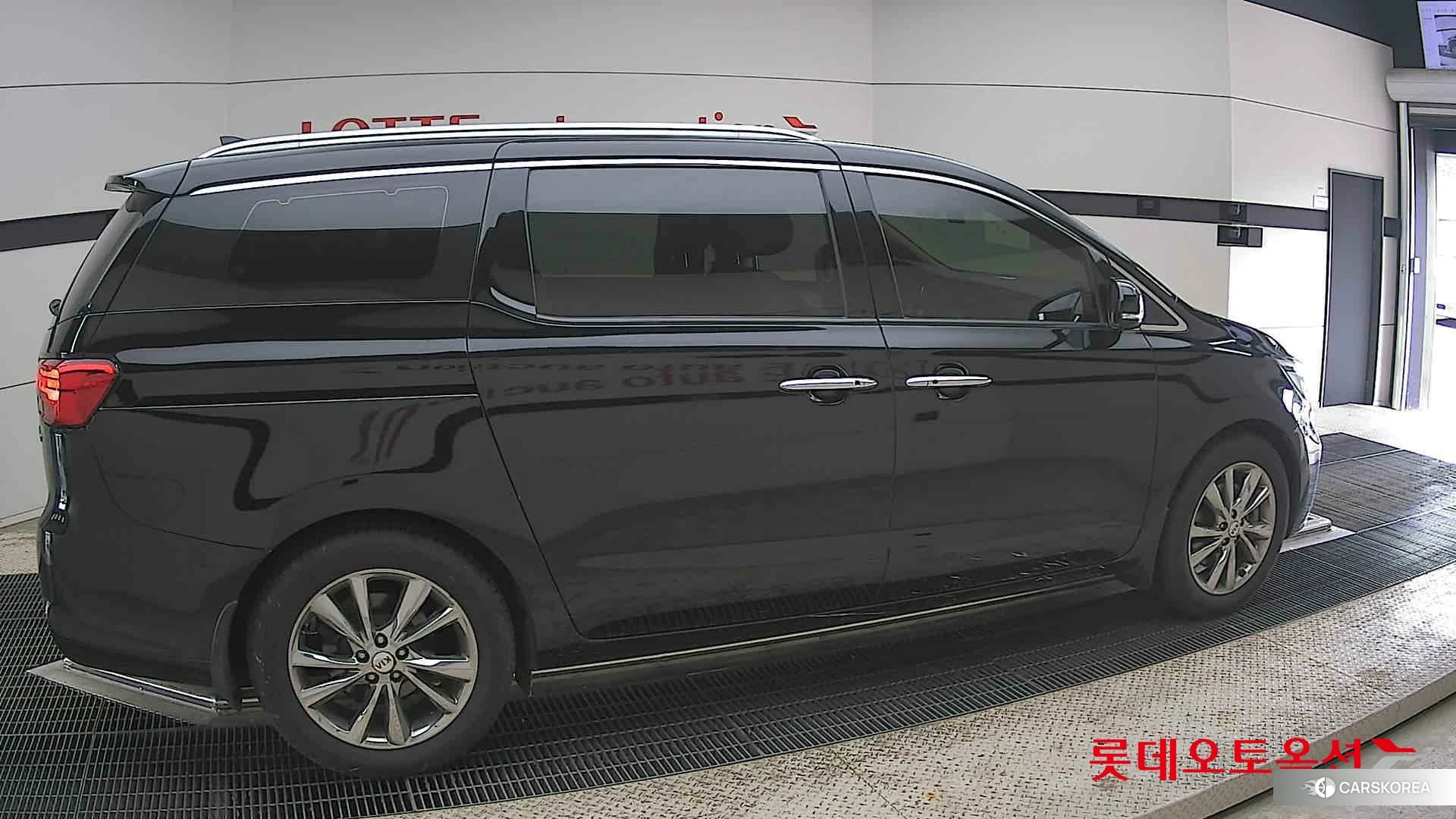 Kia Carnival id 4312630 из Кореи 9
