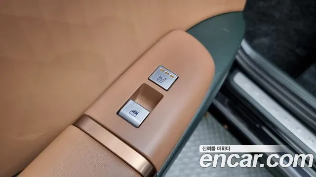 Hyundai Grandeur (GN7) id 2694970 из Кореи 9