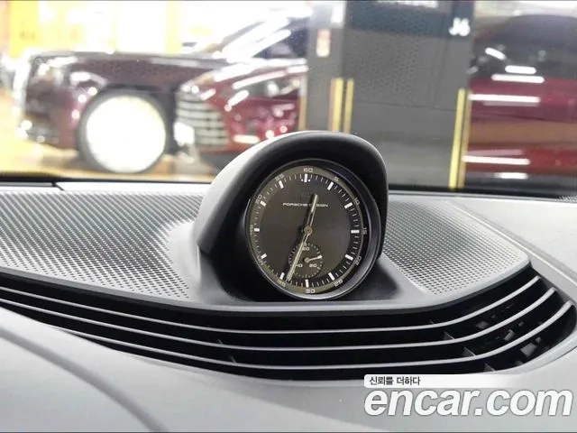 Porsche Taycan id 2926075 из Кореи 9